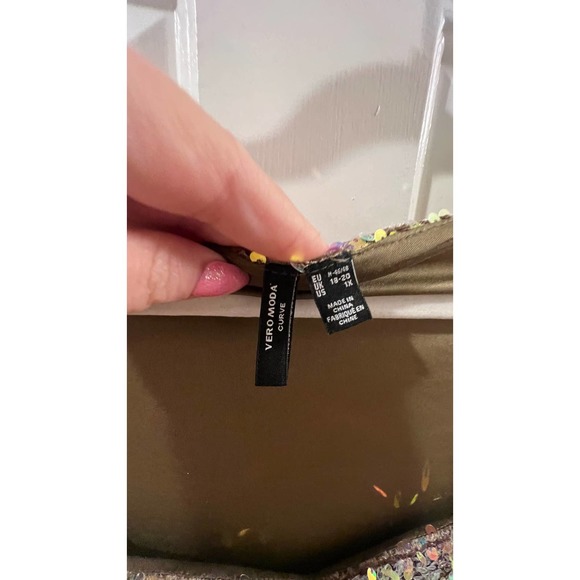 Sequin Evening Dress - Picture 7 of 8